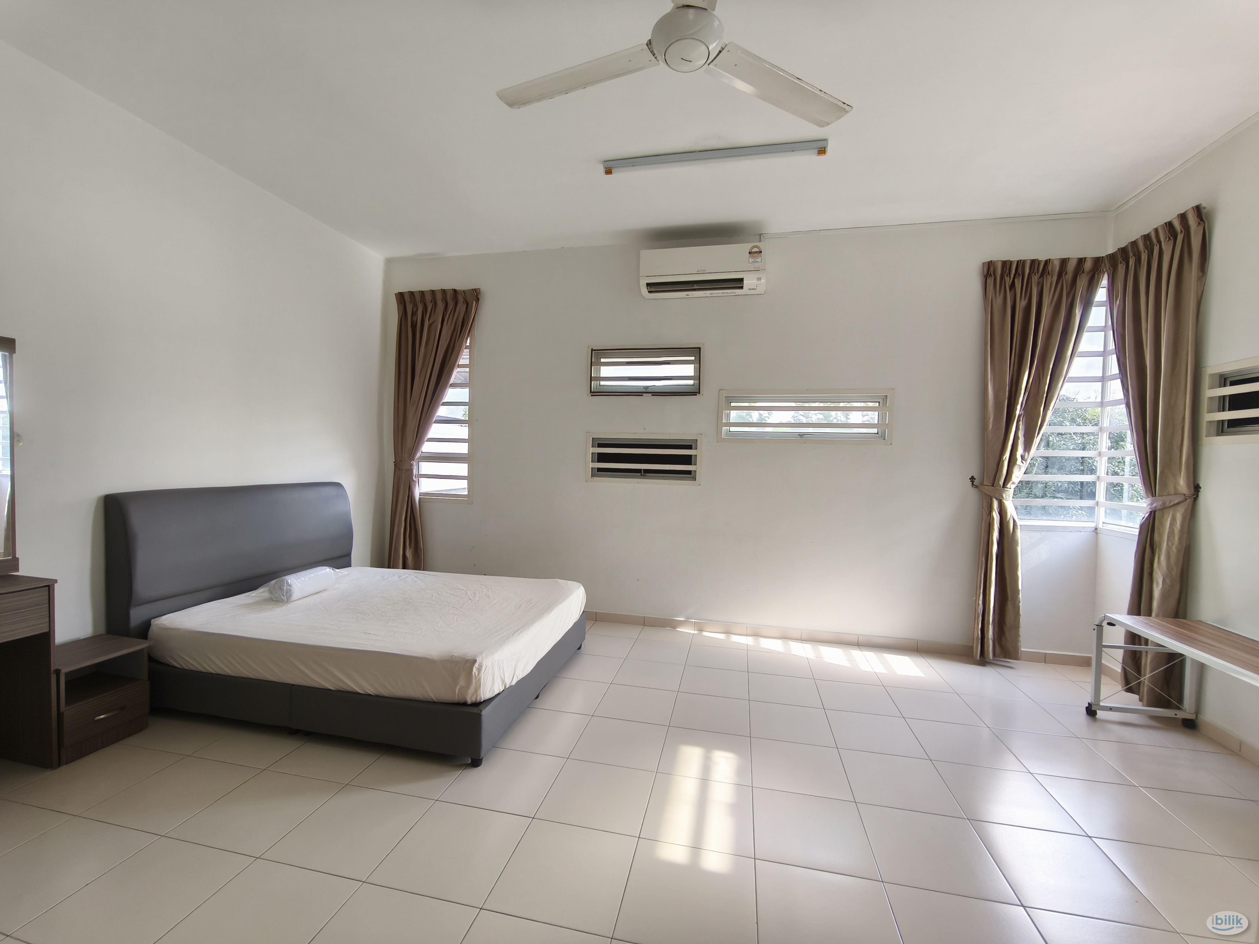 NO AGENT FEE: Master Room at Bukit Indah, Johor Bahru @ Gated & Guarded - Image 1
