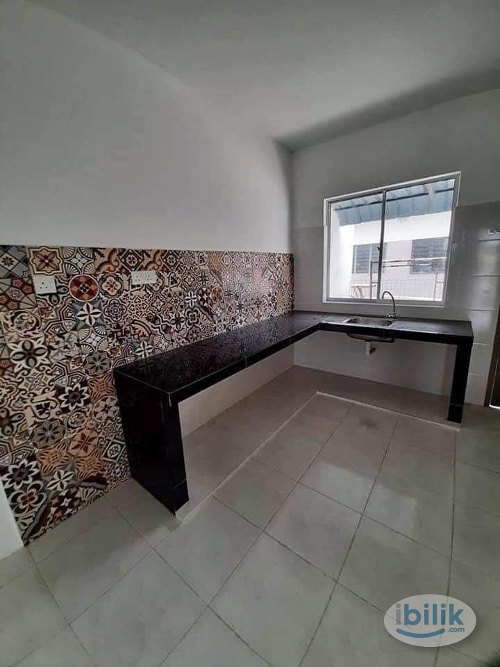 Furnished Room Near Aeon Klebang - Image 4