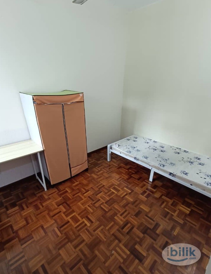 Room attached with Air-Cond at Setia Alam near Setia City mall - Image 1