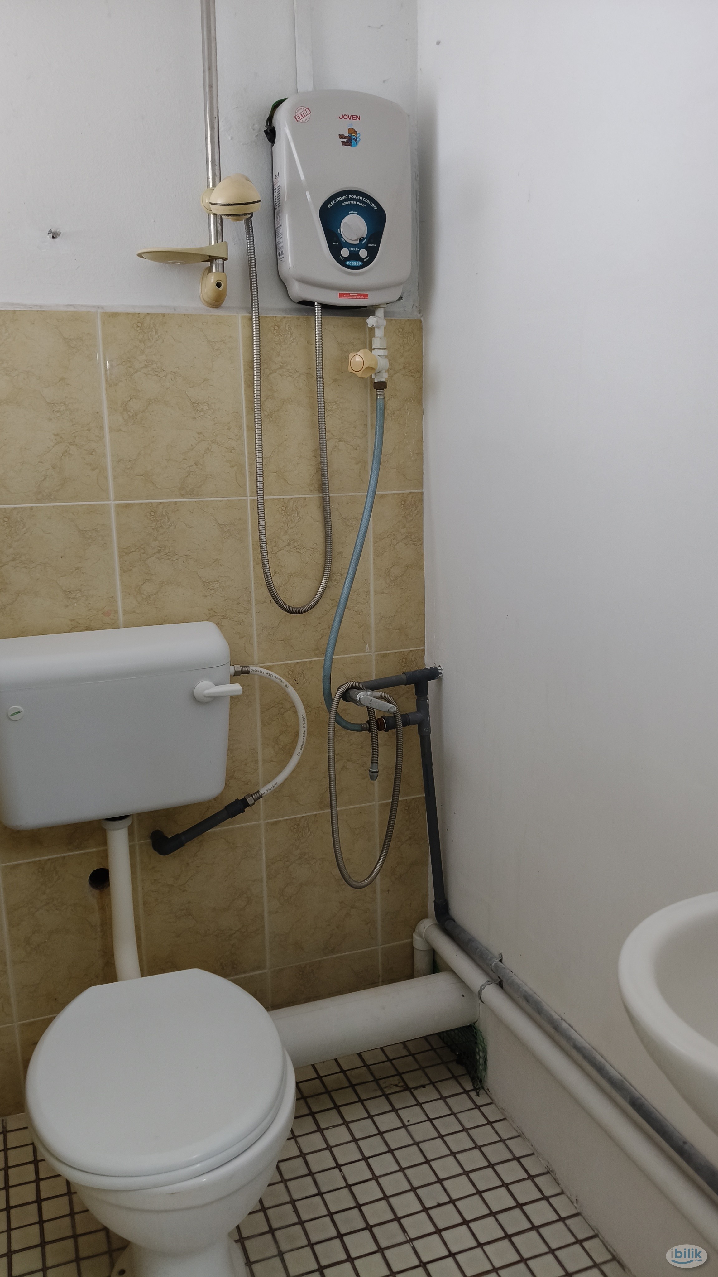 Room Attcahed Bathroom at SS15, Subang Jaya - Image 2