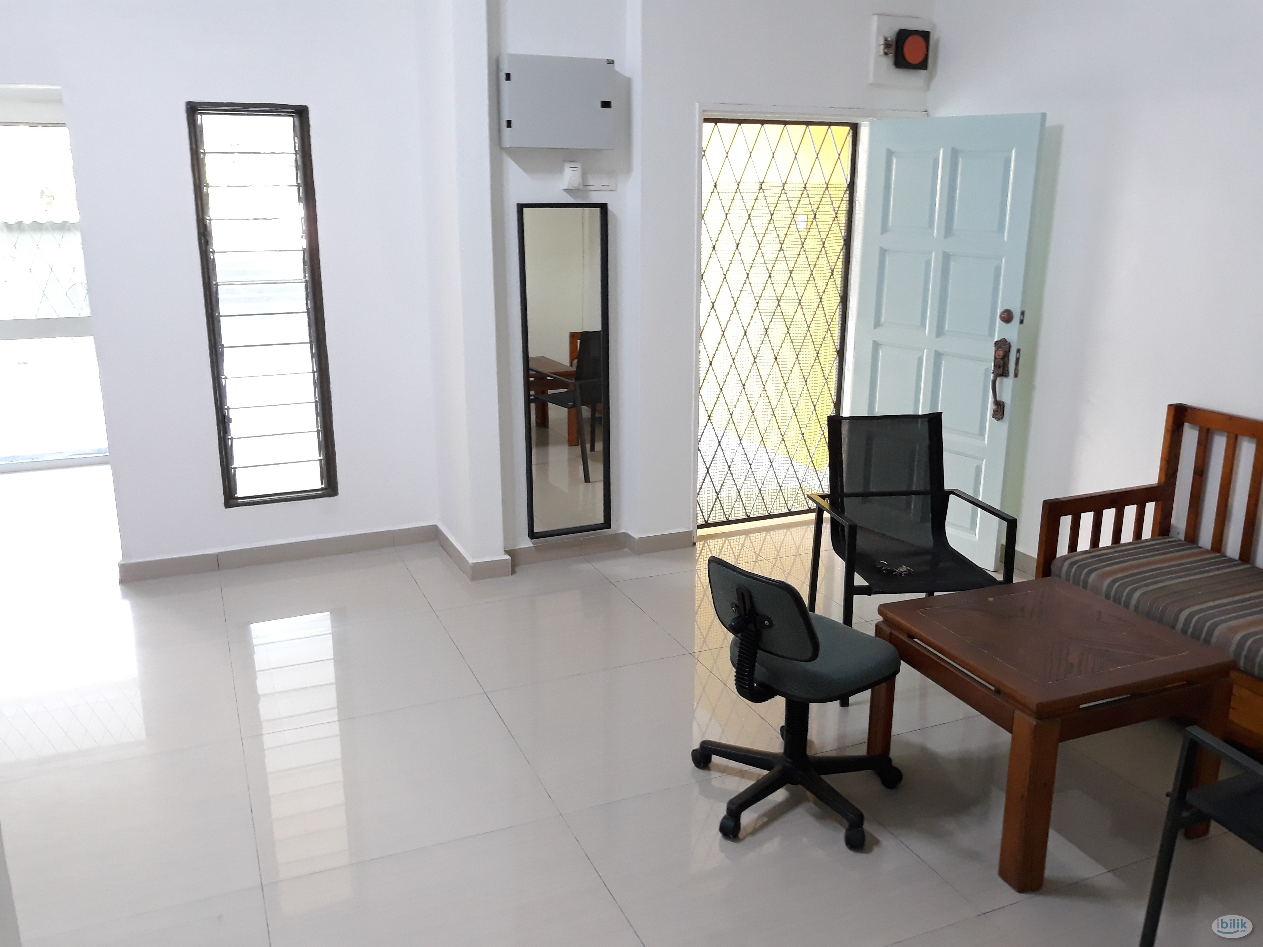 Big Windows, Cozy, Nice Room at TTDI, Kuala Lumpur - Image 3