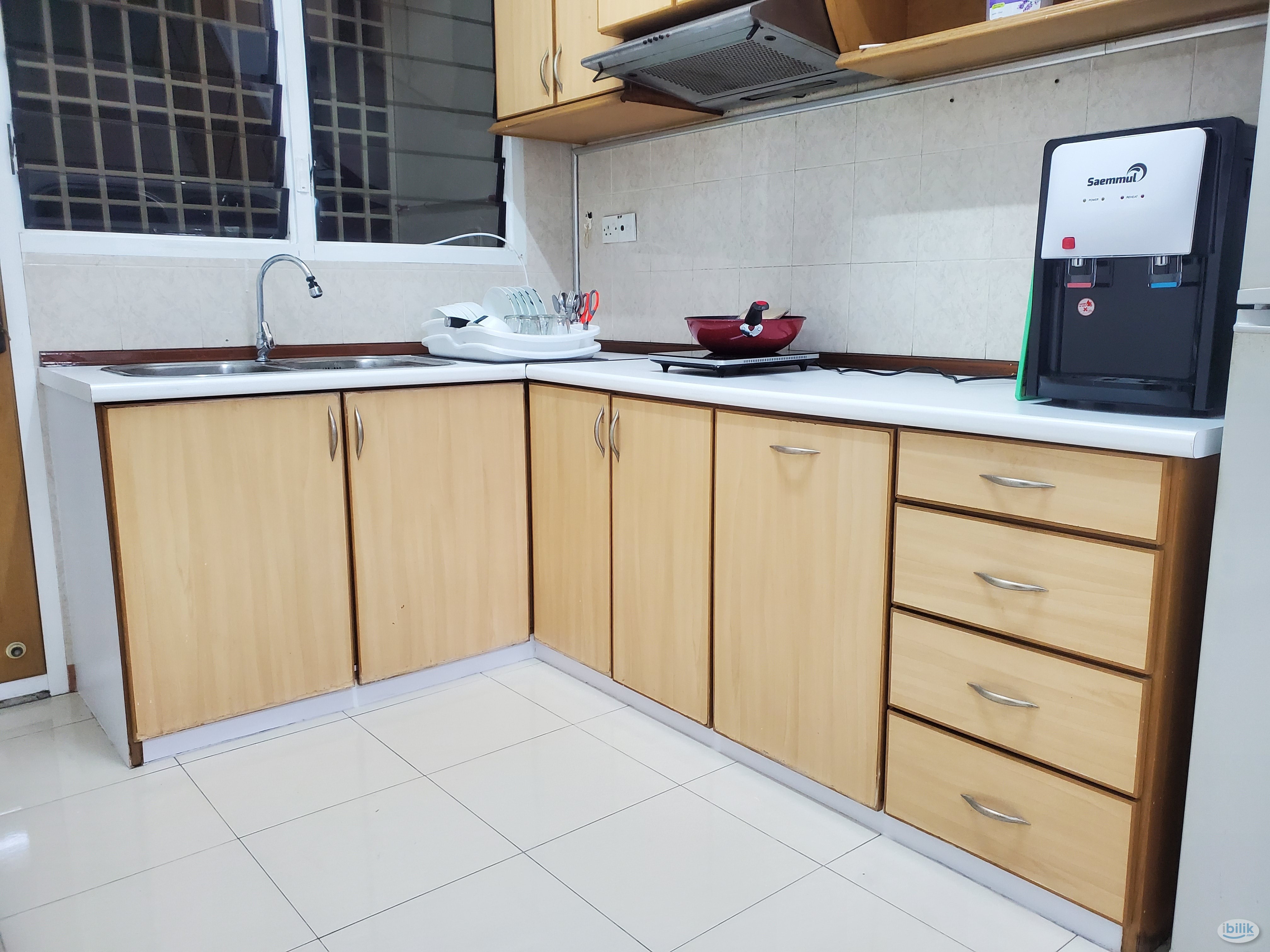 LADIES UNIT SINGLE ROOM @ GURNEY PARK CONDOMINIUM - Image 4