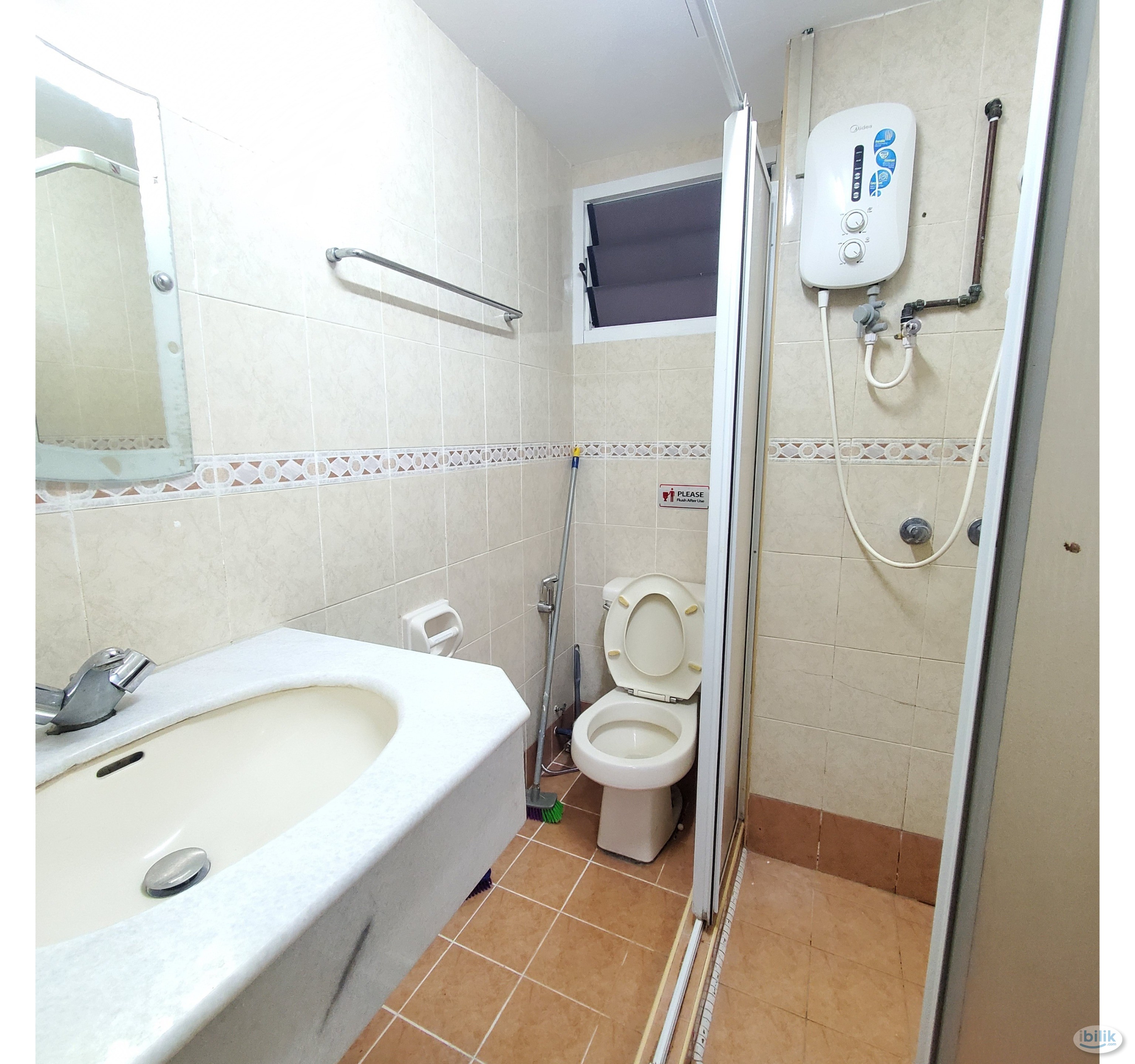 LADIES UNIT SINGLE ROOM @ GURNEY PARK CONDOMINIUM - Image 3
