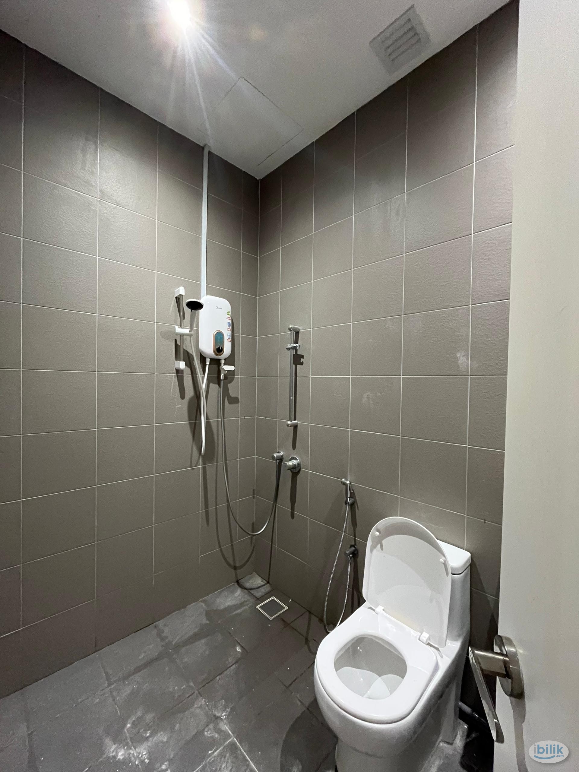 FEMALE UNIT 🎊 | 3 MINS TO BUS STOP 🚏 | 0 DEPOSIT OFFER ❗ - Image 5