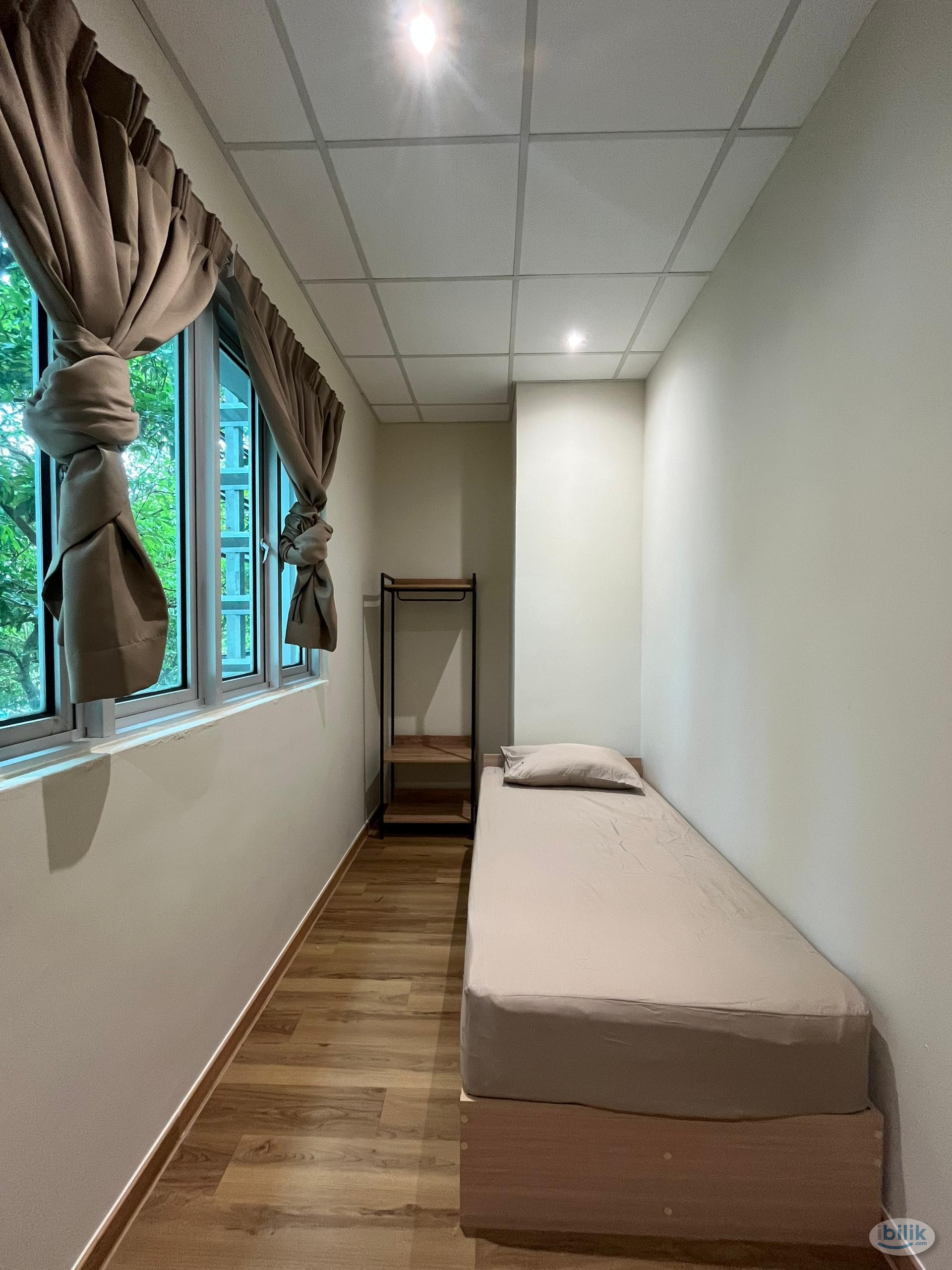 FEMALE UNIT 🧕 | 3 MINS TO BUS STOP 🚏 | NEAR TO MID VALLEY 🛍️ - Image 2