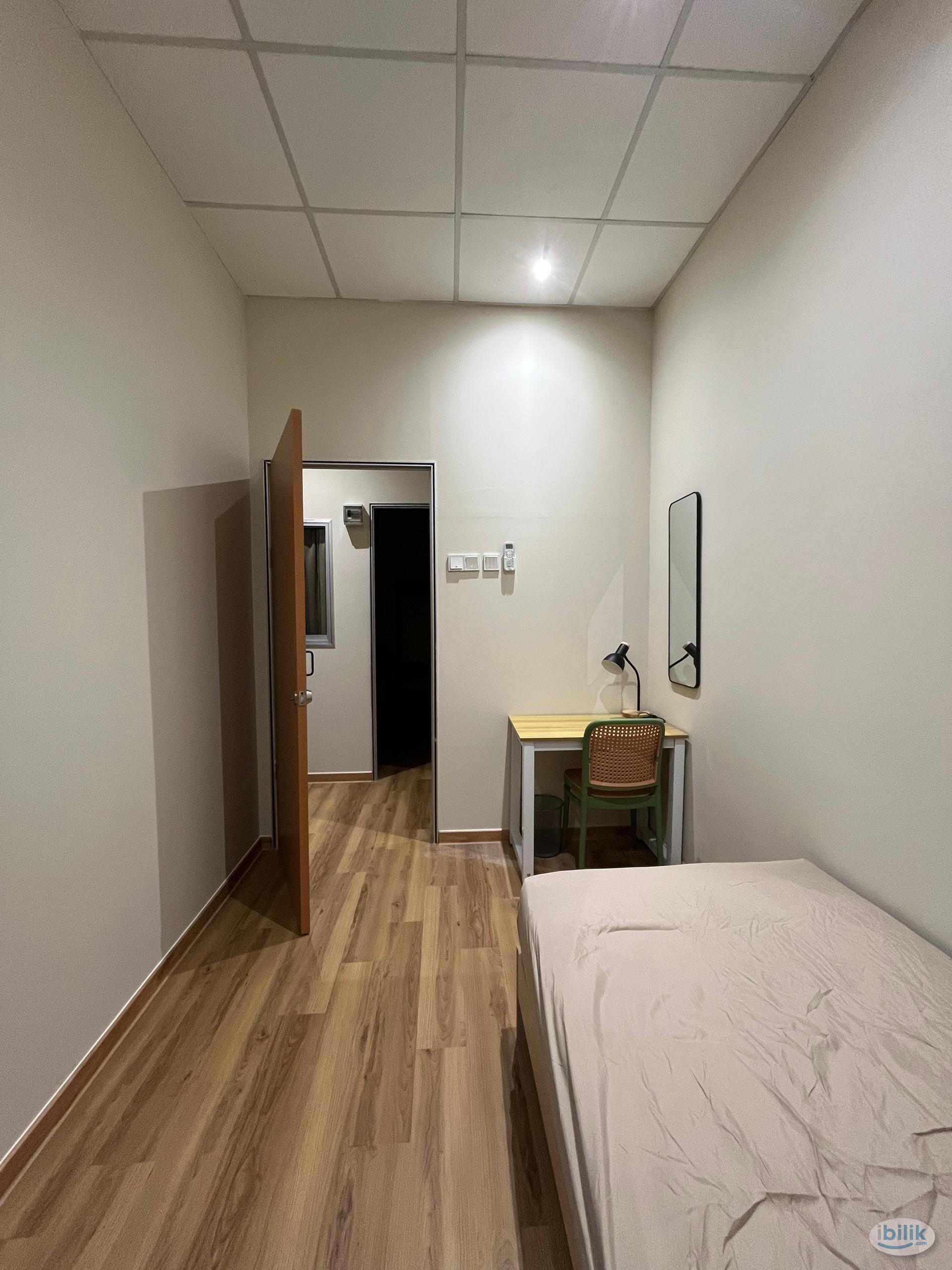FEMALE UNIT ❗🧕 | 3 MINS WALK TO BUS STOP 🚏 - Image 2