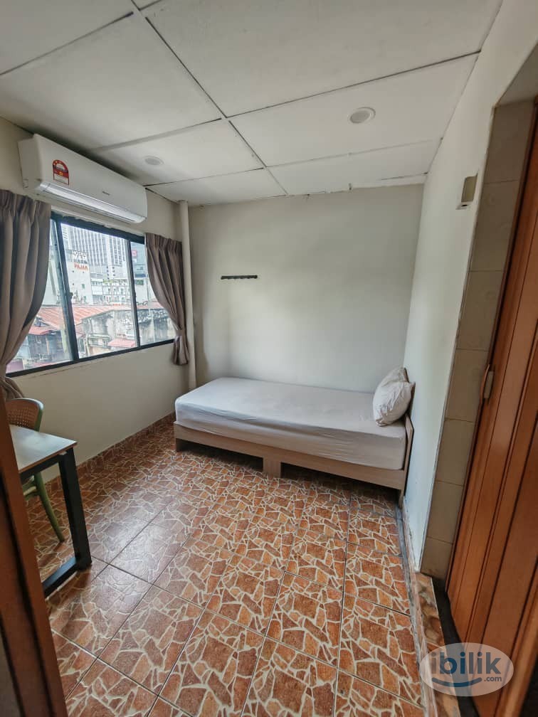 Immediate Move in Rental Rm1 May Promotion ❗❗❗ walking distance to kl sentral 5 mins ❗ private toilet and discount RM300 - Image 1