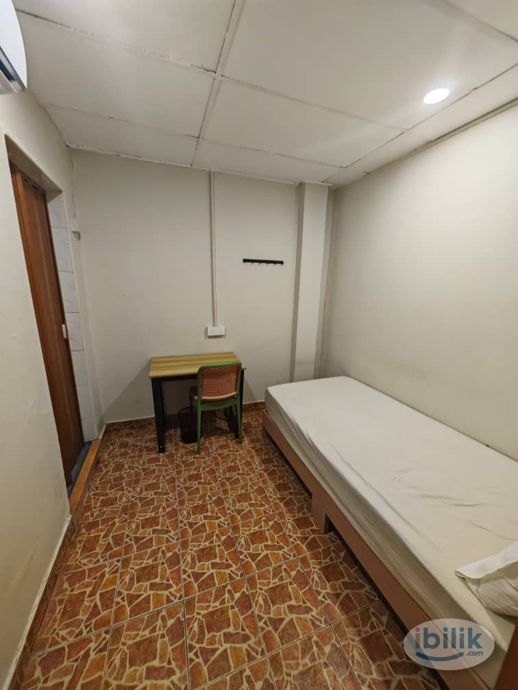 Immediate Move in Rental Rm1 May Promotion ❗❗❗ walking distance to kl sentral 5 mins ❗ private toilet and discount RM300 - Image 4