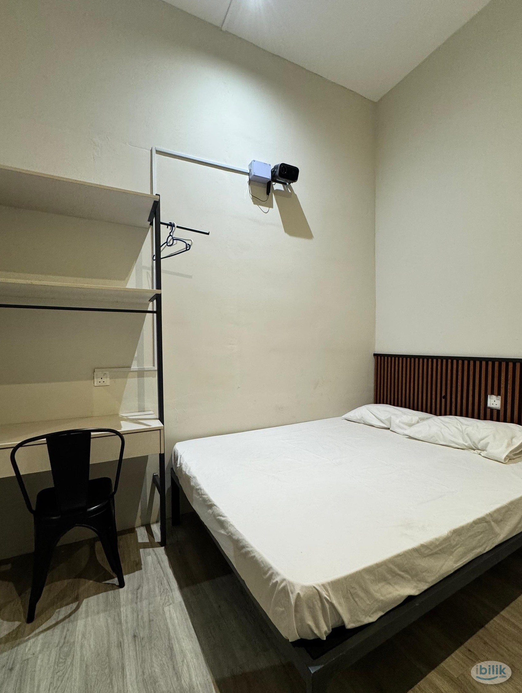 Near LRT USJ21 ❗ Room with Sharing Toilet  USJ 21 - Image 1