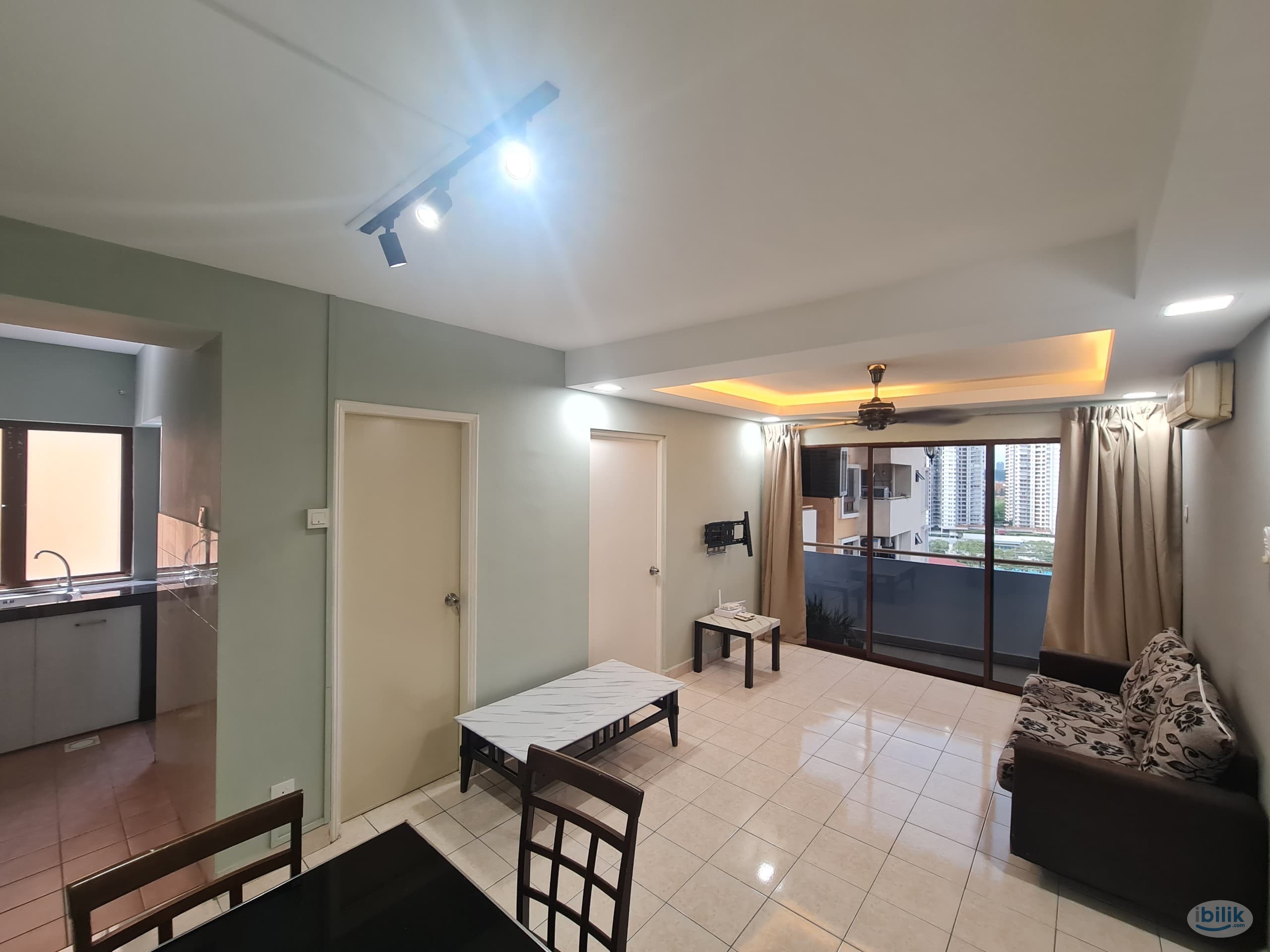 KOTA DAMANSARA FEMALE ONLY SINGLE AIRCOND ROOM💃🏻 WALKING DISTANCE TO SURIAN MRT STATION - Image 3