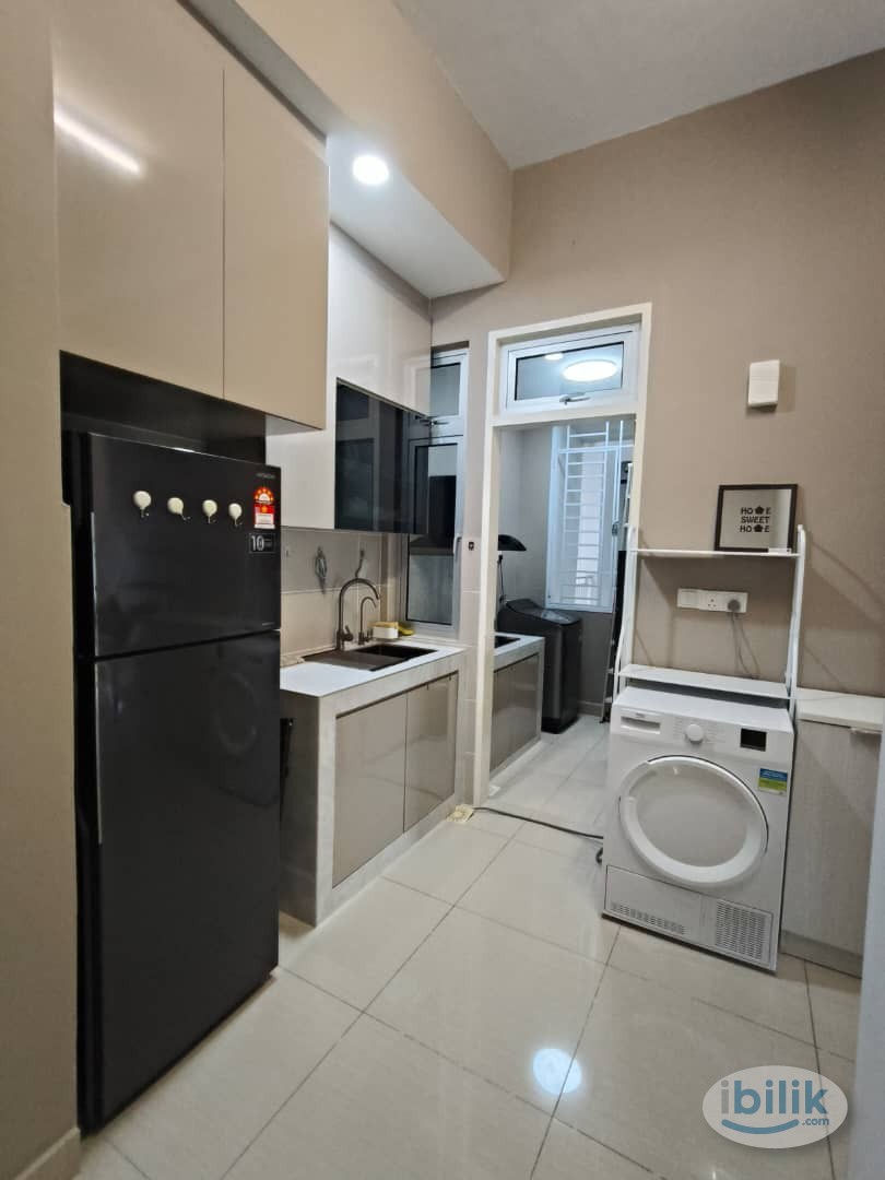 Balcony Room Dato Onn KPJ FREE Utilities Fees - Image 3