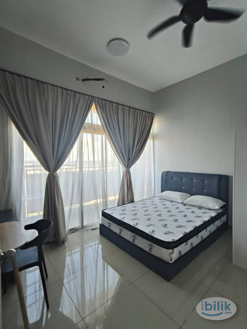 Balcony Room Dato Onn KPJ FREE Utilities Fees - Image 1