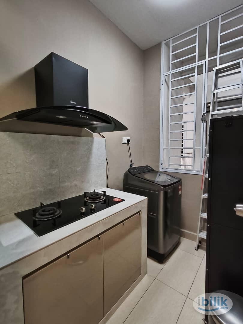MasterRoom Dato Onn KPJ FREE Aircond & Carpark - Image 4