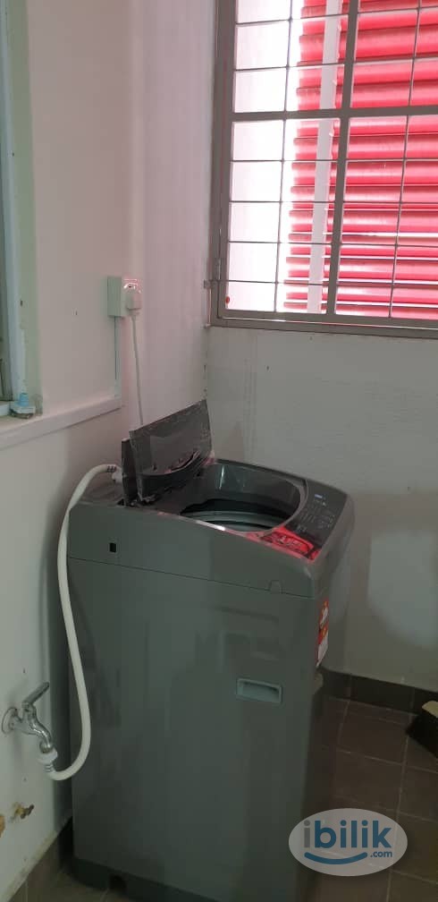 Master Room at Koi Tropika, Puchong - Image 4