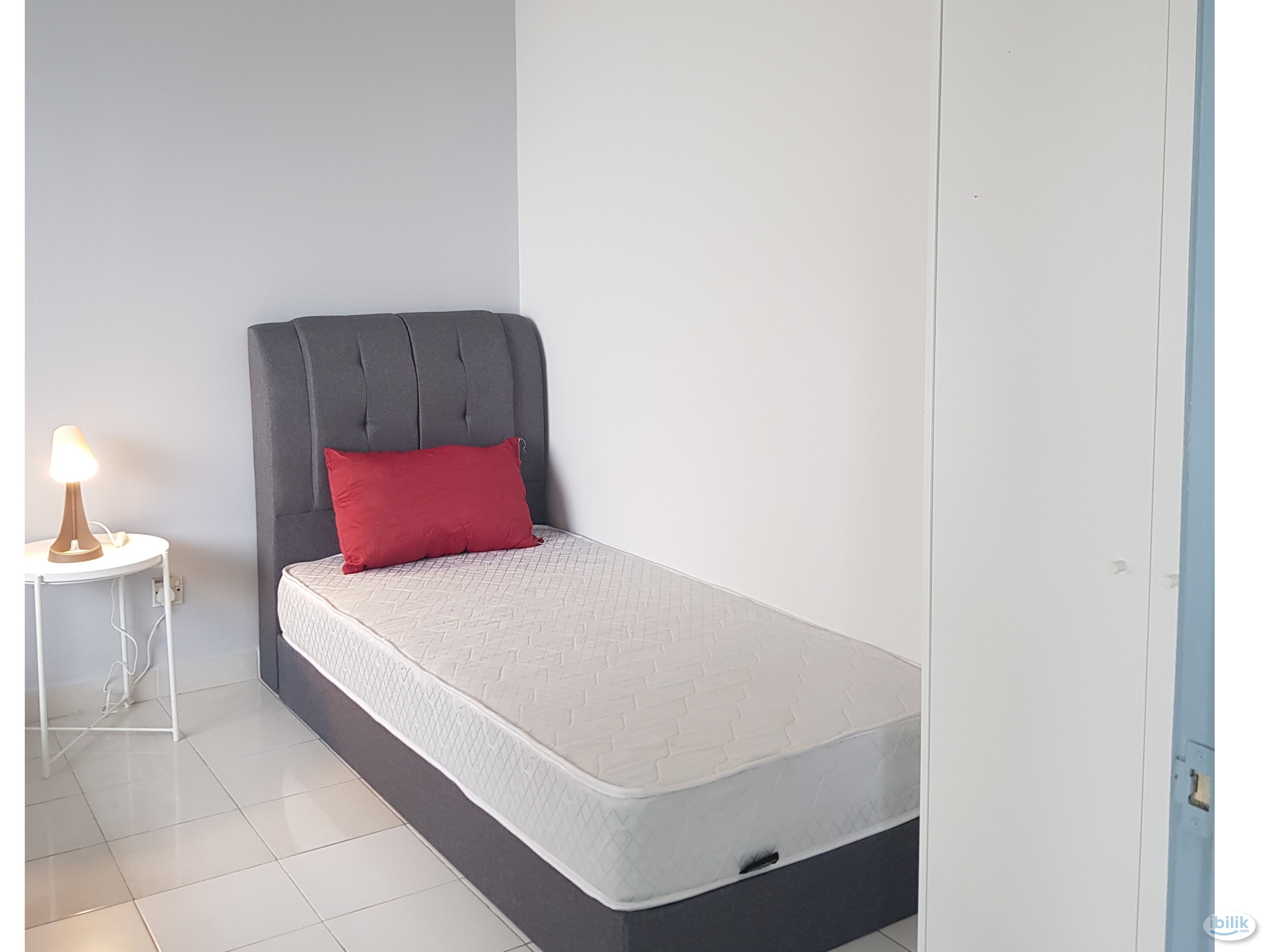 Free 1 month rent- Sunway 2pax sharing room - Image 2