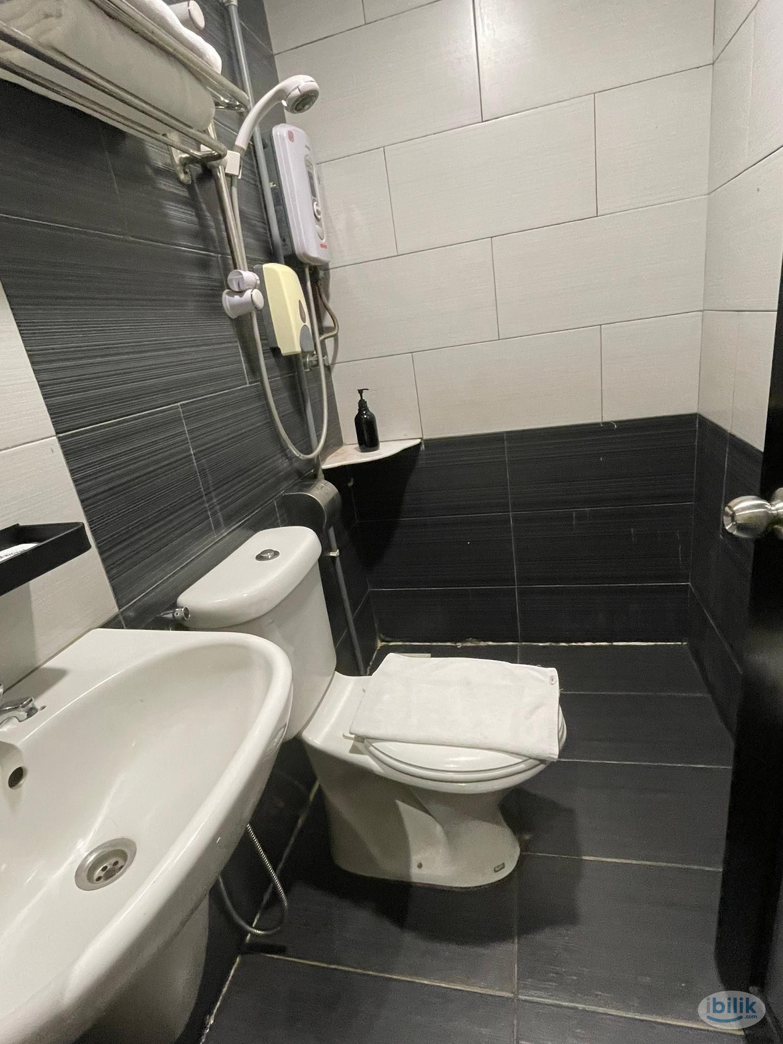 🎈🎈Spacious Co-Living Room with [ Zero Deposit ] ( NEW CONCEPT !! ) HOTEL ROOM FOR LONG STAY @ BANDAR SUNWAY🎈🎈 - Image 3