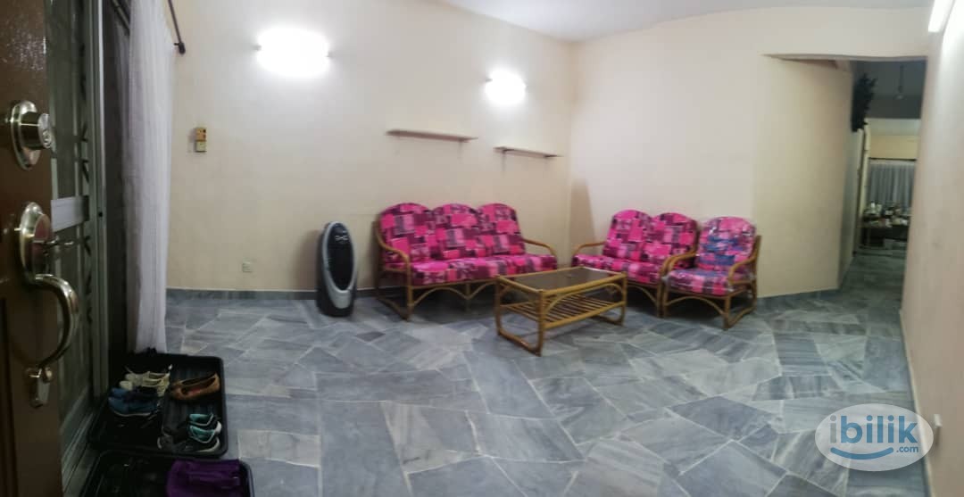 Middle Room at Bandar Utama, Petaling Jaya - Image 2