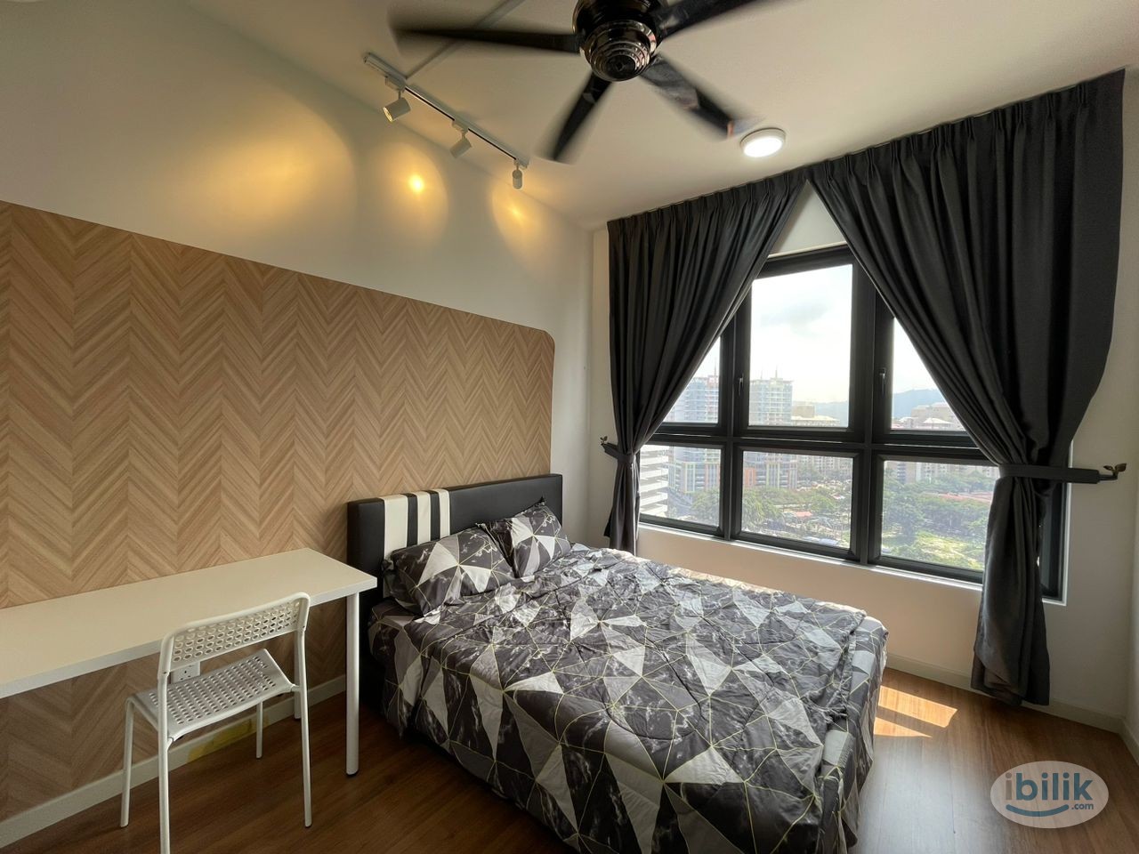 Master Room at M Vertica KL City Residences, Cheras - Image 1