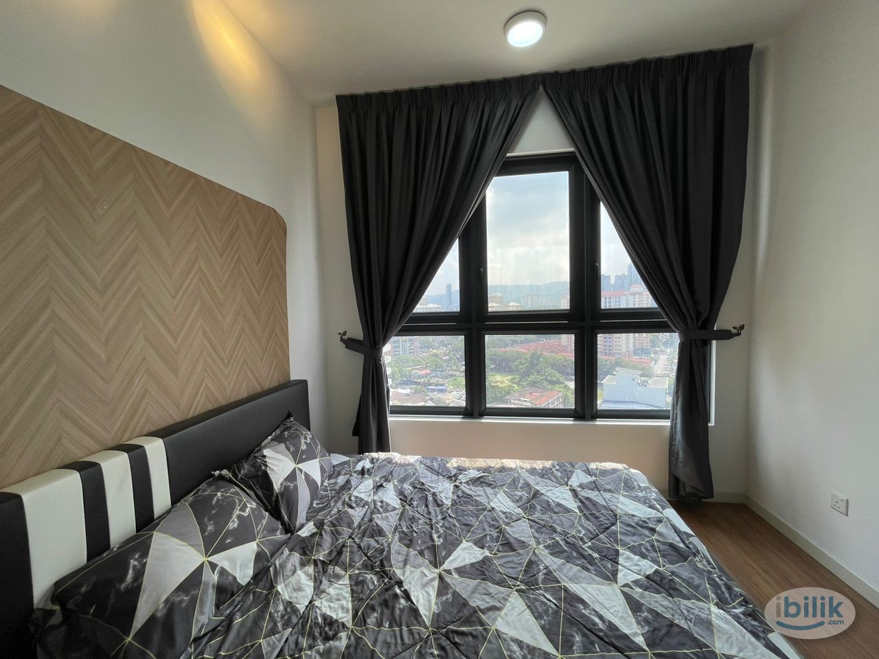 Master Room at M Vertica KL City Residences, Cheras - Image 2