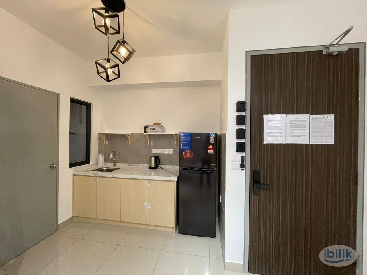 Master Room at M Vertica KL City Residences, Cheras - Image 4
