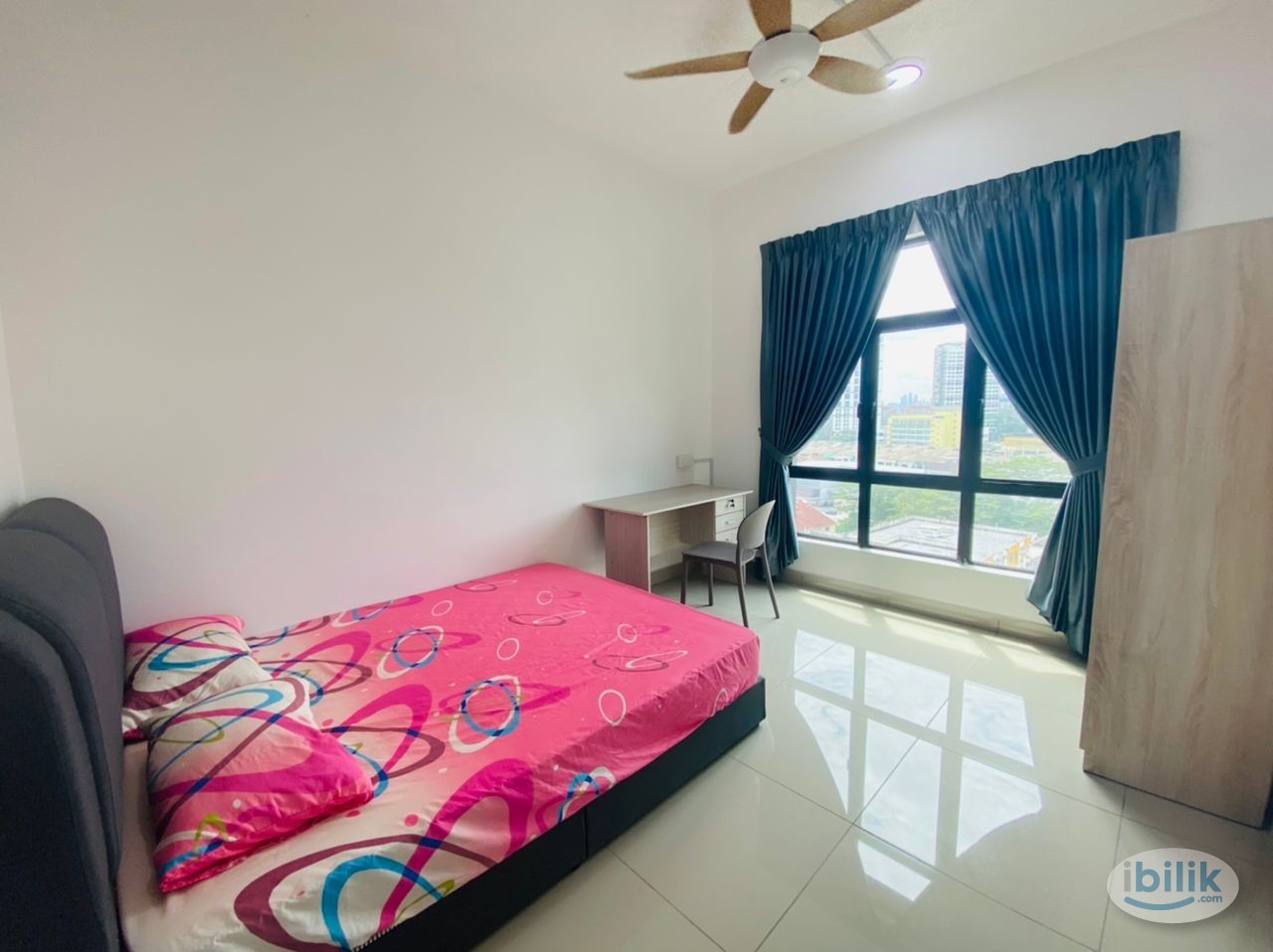Lelaki Master Room Private Bathroom at V-Residensi 5 Next to 168 Park Mall, Selayang - Image 1