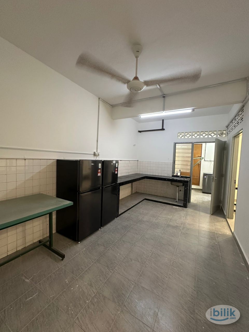 🚶🏻‍♀️7 MINS Walk to KENTONMEN MRT🚶🏻‍♀️😼 COMFORTABLE FEMALE UNITS MASTER & MIDDLE ROOM 😼 at Kentonmen @Jalan Ipoh - Image 4