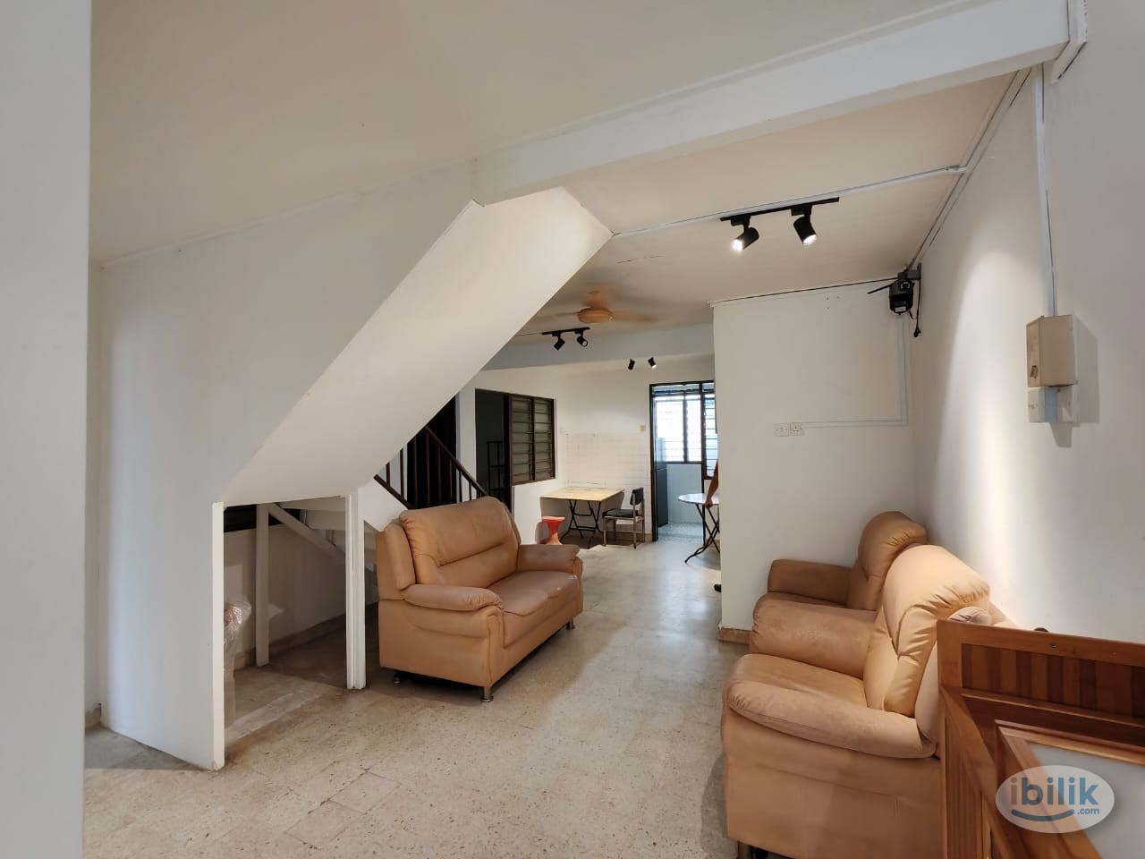 Middle Room for Rent @ Cempaka / Politeknik Ungku Omar / Ampang / Gunung Rapat / Ipoh Garden - Image 2