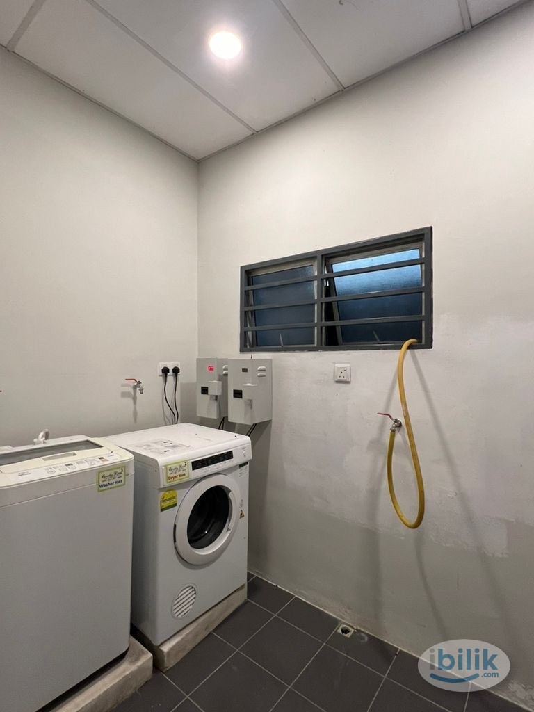 Near LRT USJ21 ❗ Room with Sharing Toilet @ USJ 21 - Image 2