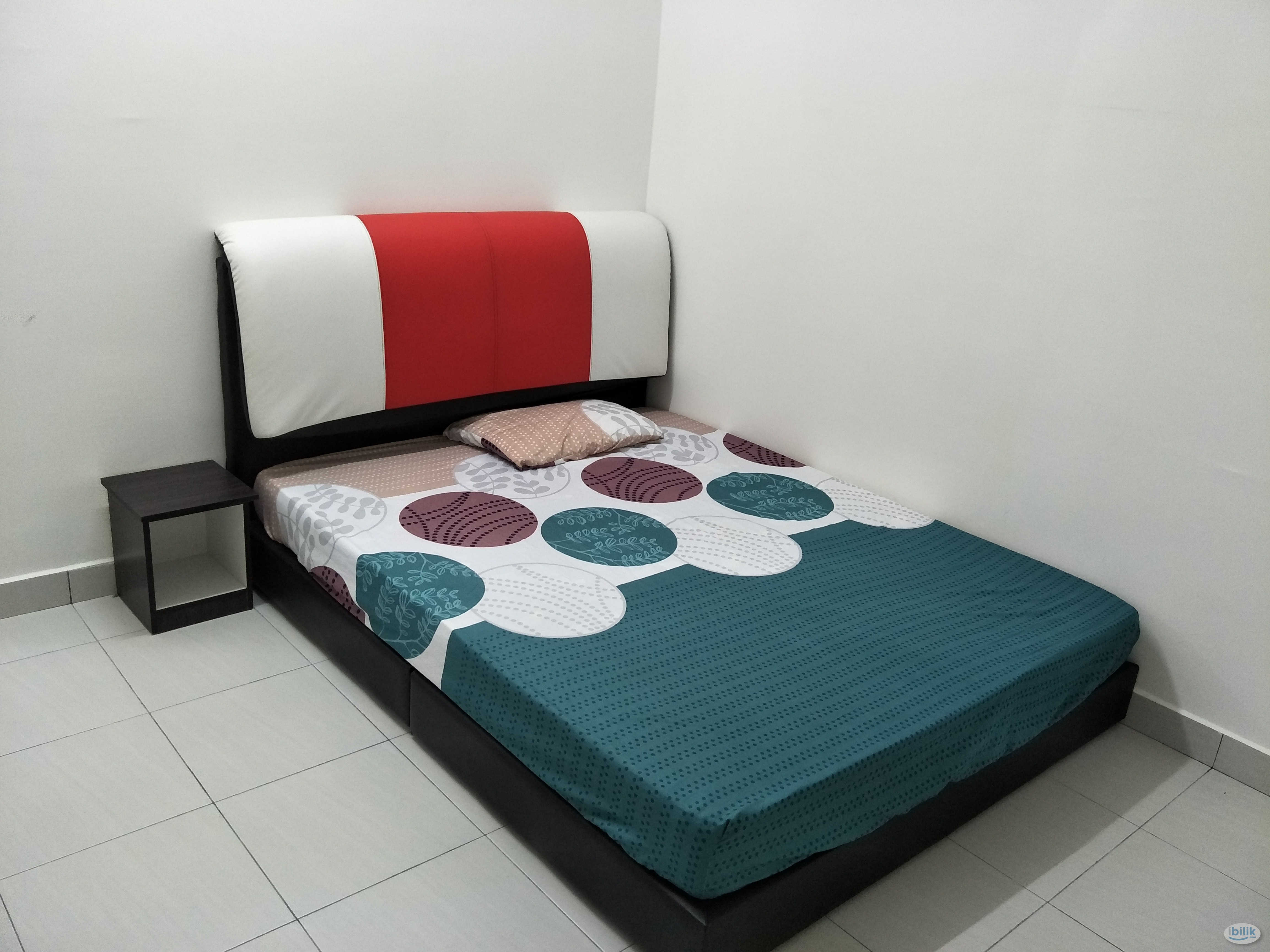 Middle Room at South Bayu, Putra Nilai  - Image 1
