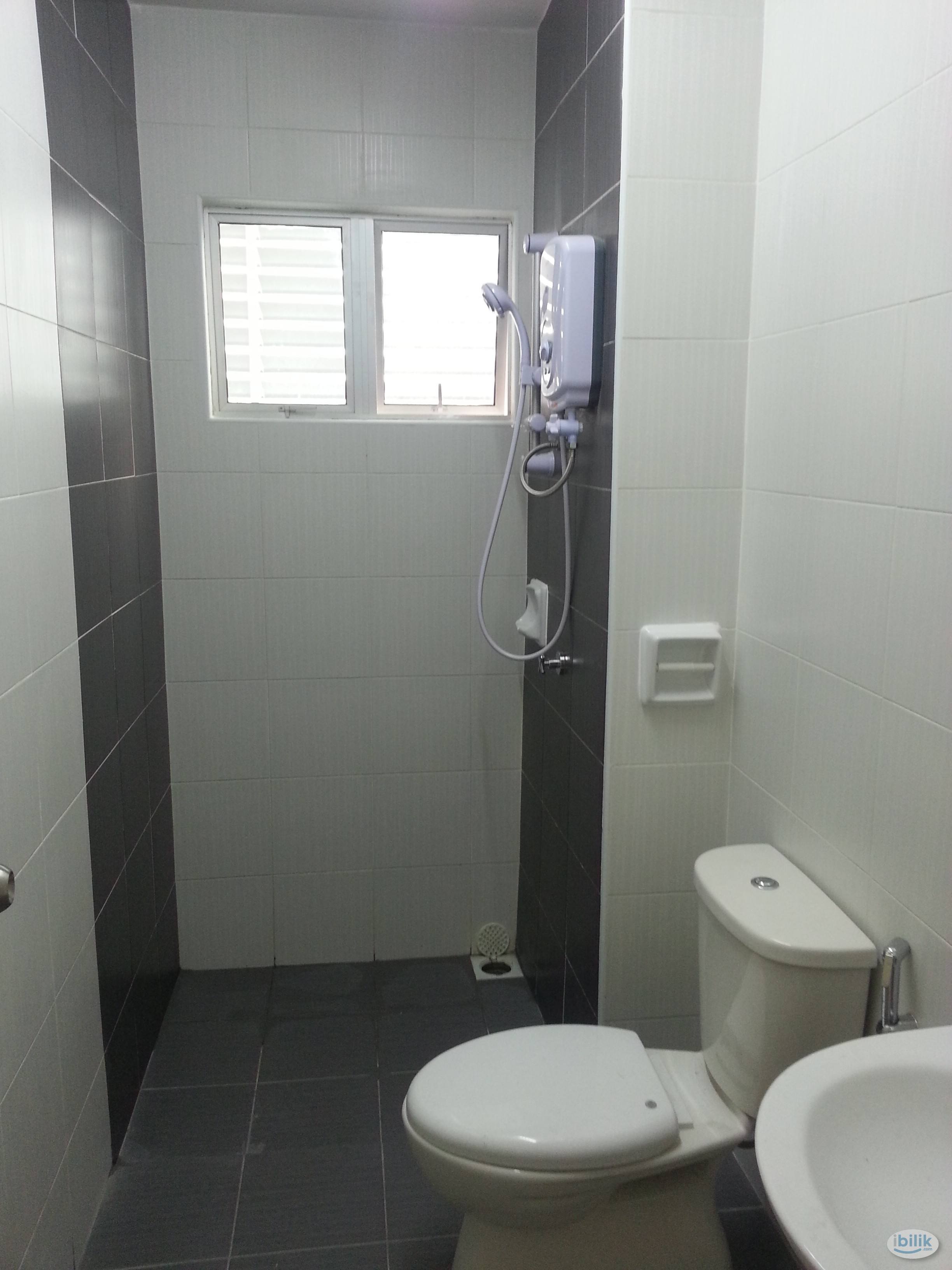 Middle Room at South Bayu, Putra Nilai  - Image 3