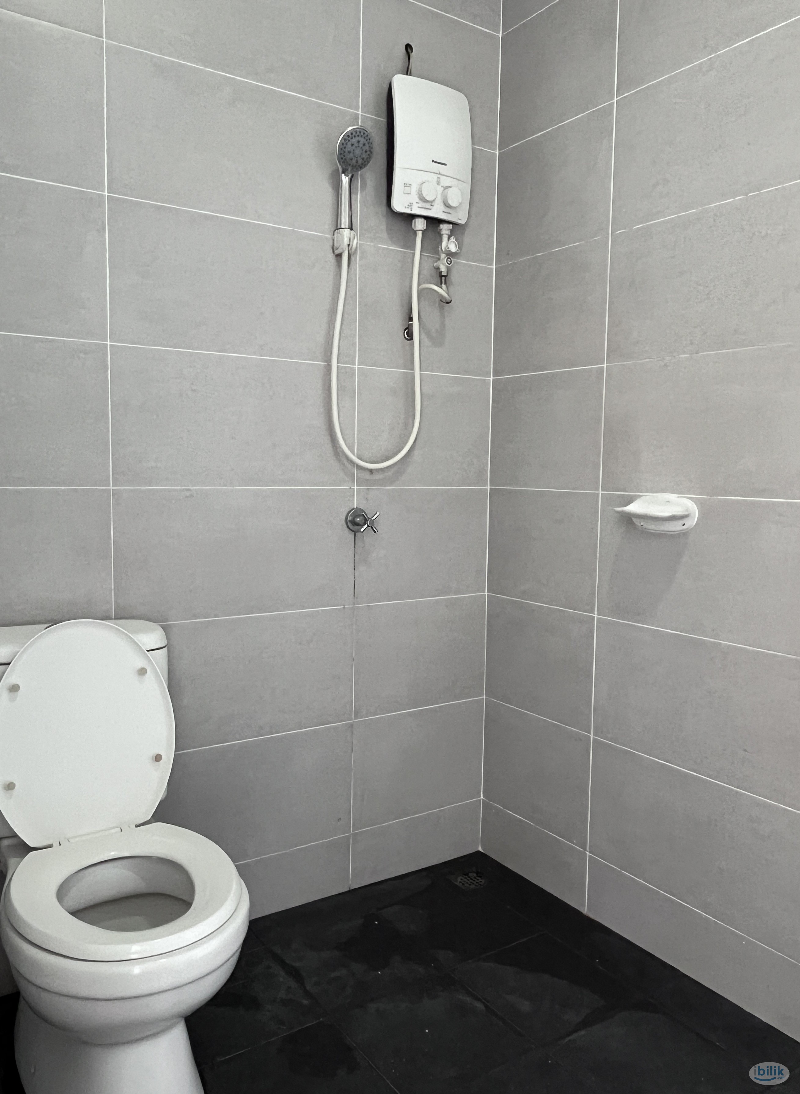 Master Room at BM City Mall, Bukit Mertajam - Image 3