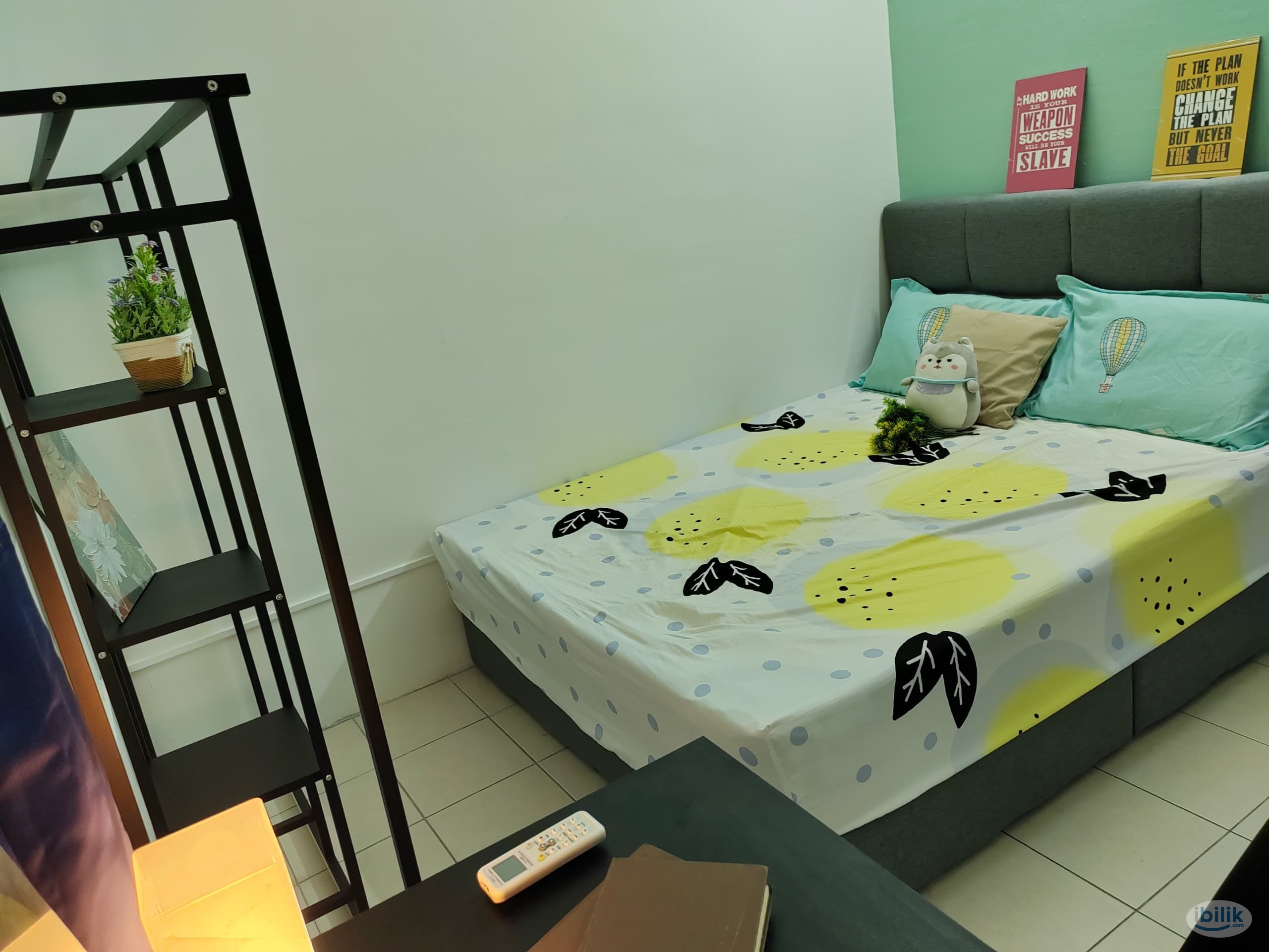 Middle Room at Casa Subang, UEP Subang Jaya - Image 1