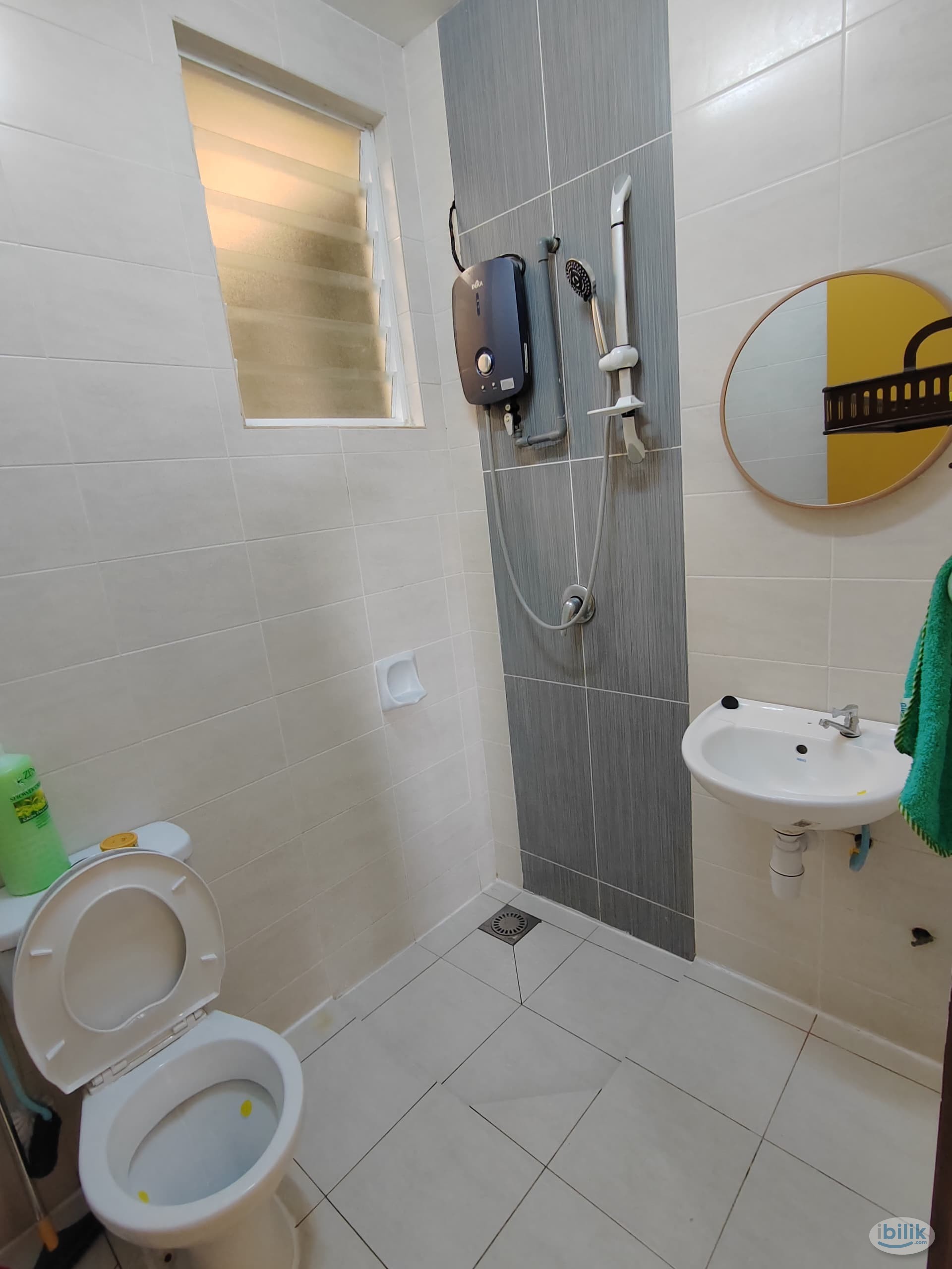 Single Room at Impian Meridian, UEP Subang Jaya - Image 5