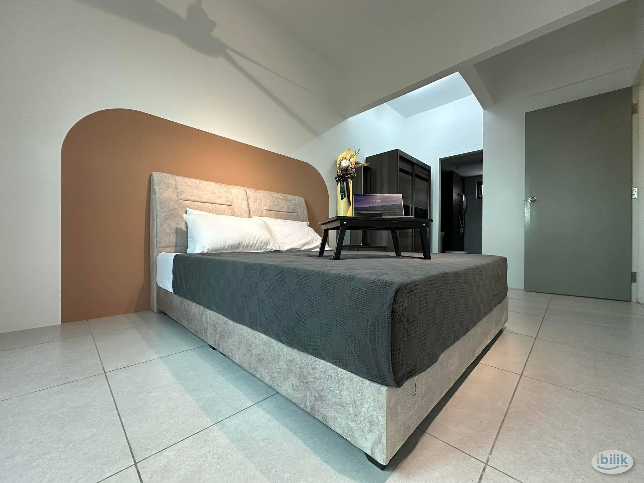 Female Master Room , Private Bathroom @ Meritus Service Apartment  - Image 2