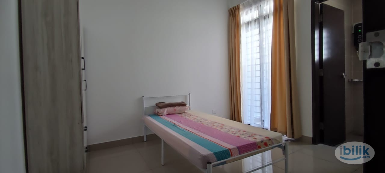 Female Single Room at Gelang Patah, Johor Bahru - Image 1
