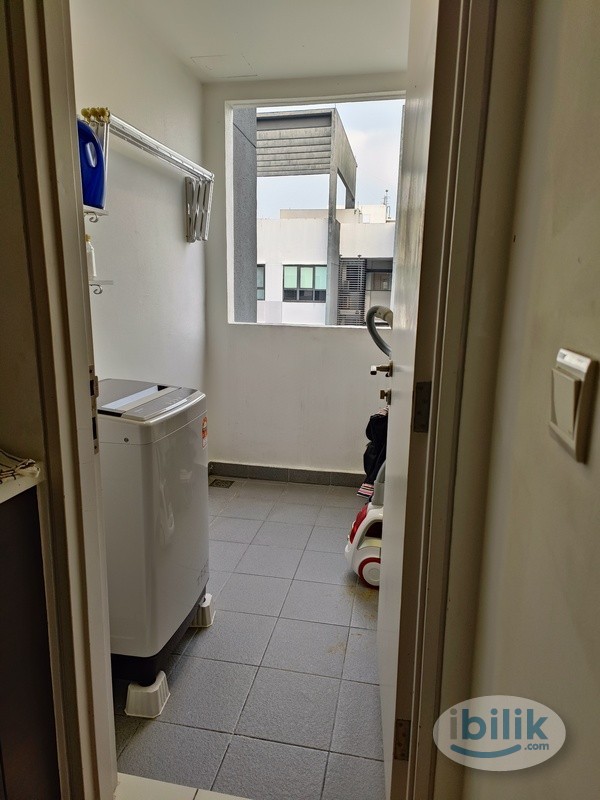 FEMALE Unit*Direct Owner*Reduced Price* Room at D'Sara Sentral - Image 5
