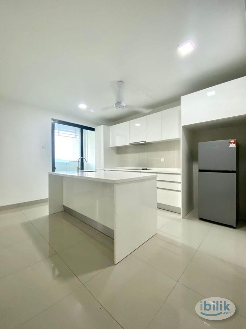 ‼️LOW DEPOSIT‼️📍Luxury Condo Room for Rent 🏡 I -RESIDENCES @ I-CITY, Shah Alam Golden Triangle MASTER ROOM FOR RENT🎏🎏NEA - Image 3