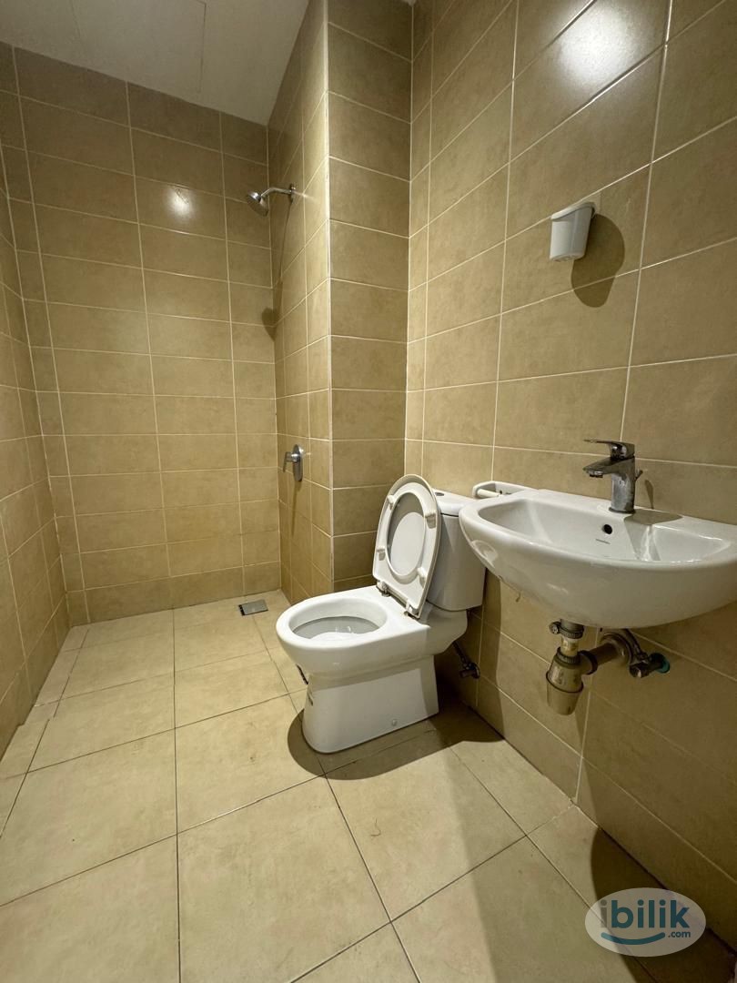 ‼️LOW DEPOSIT‼️📍Luxury Condo Room for Rent 🏡 I -RESIDENCES @ I-CITY, Shah Alam Golden Triangle MASTER ROOM FOR RENT🎏🎏NEA - Image 4