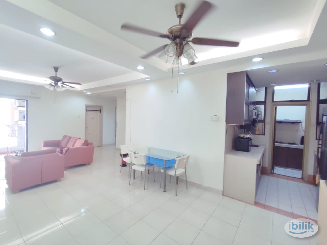 Females middle room at pelangi utama - Image 2