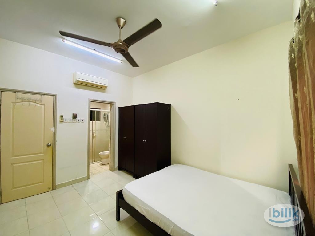 Females middle room at pelangi utama - Image 5