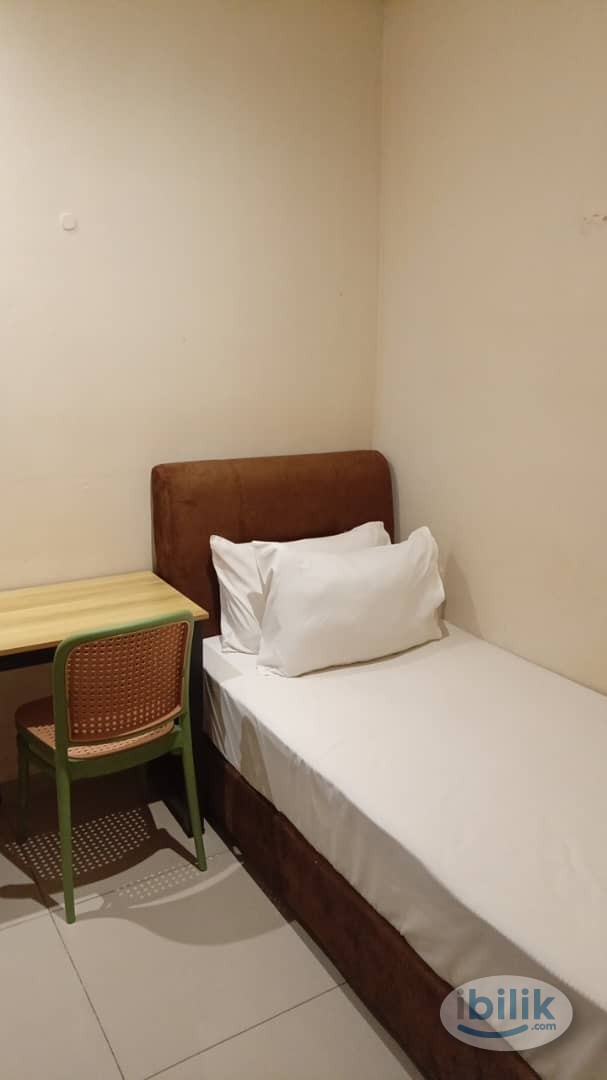 *😍Comfortable Room with Private Bathroom‼️* Near Sunway Monash University/Taylor college - Image 3
