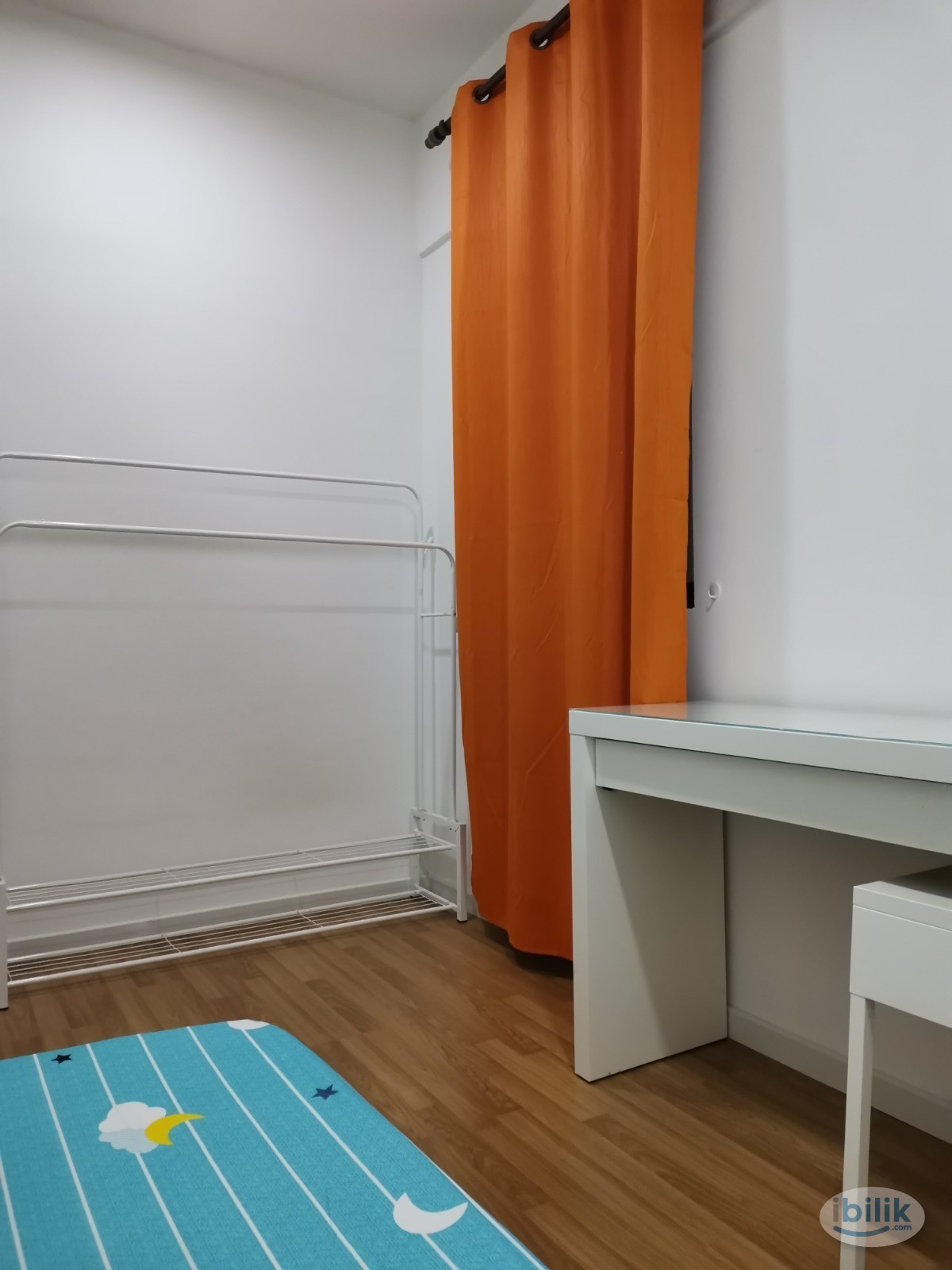 Tri Pinnacle Condo Aircond Middle Room included utilities Shared Bathroom MIX GENDER - Image 2