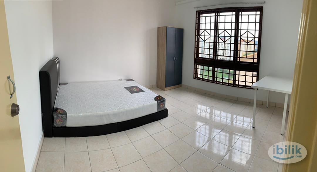 Middle Room at Palm Spring, Kota Damansara... - Image 1