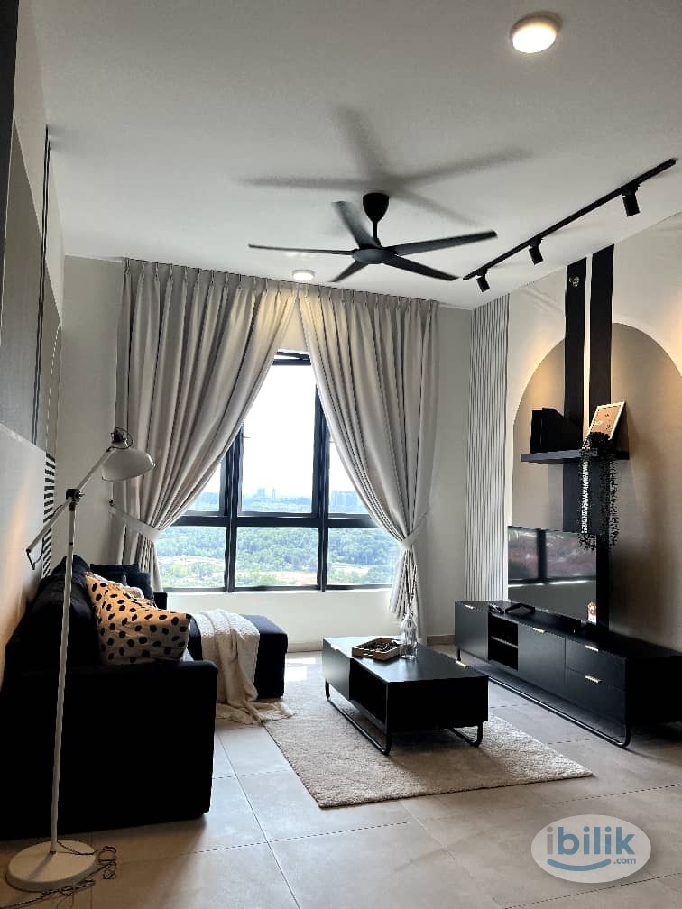 Middle Room at Meta Residences Putra Permai, Seri Kembangan - Image 2