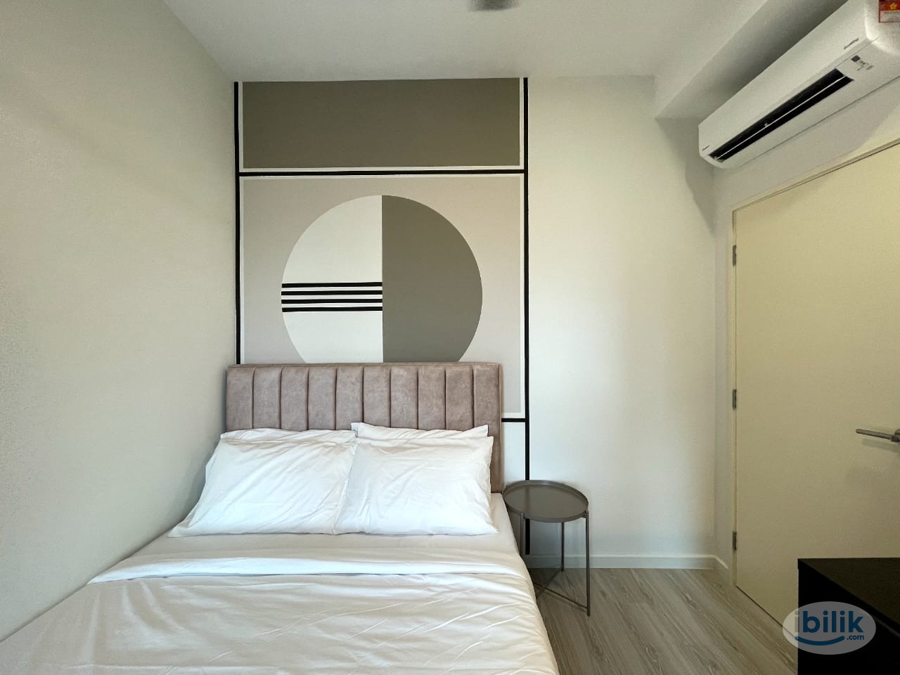Middle Room at Meta Residences Putra Permai, Seri Kembangan - Image 5