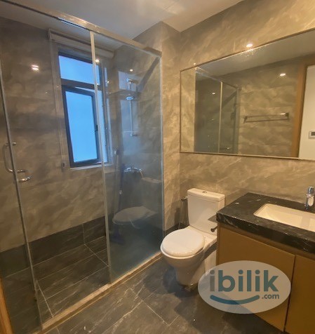 Renovated balcony room (R&F) for rent - 5 mins walk to ciq - Image 5