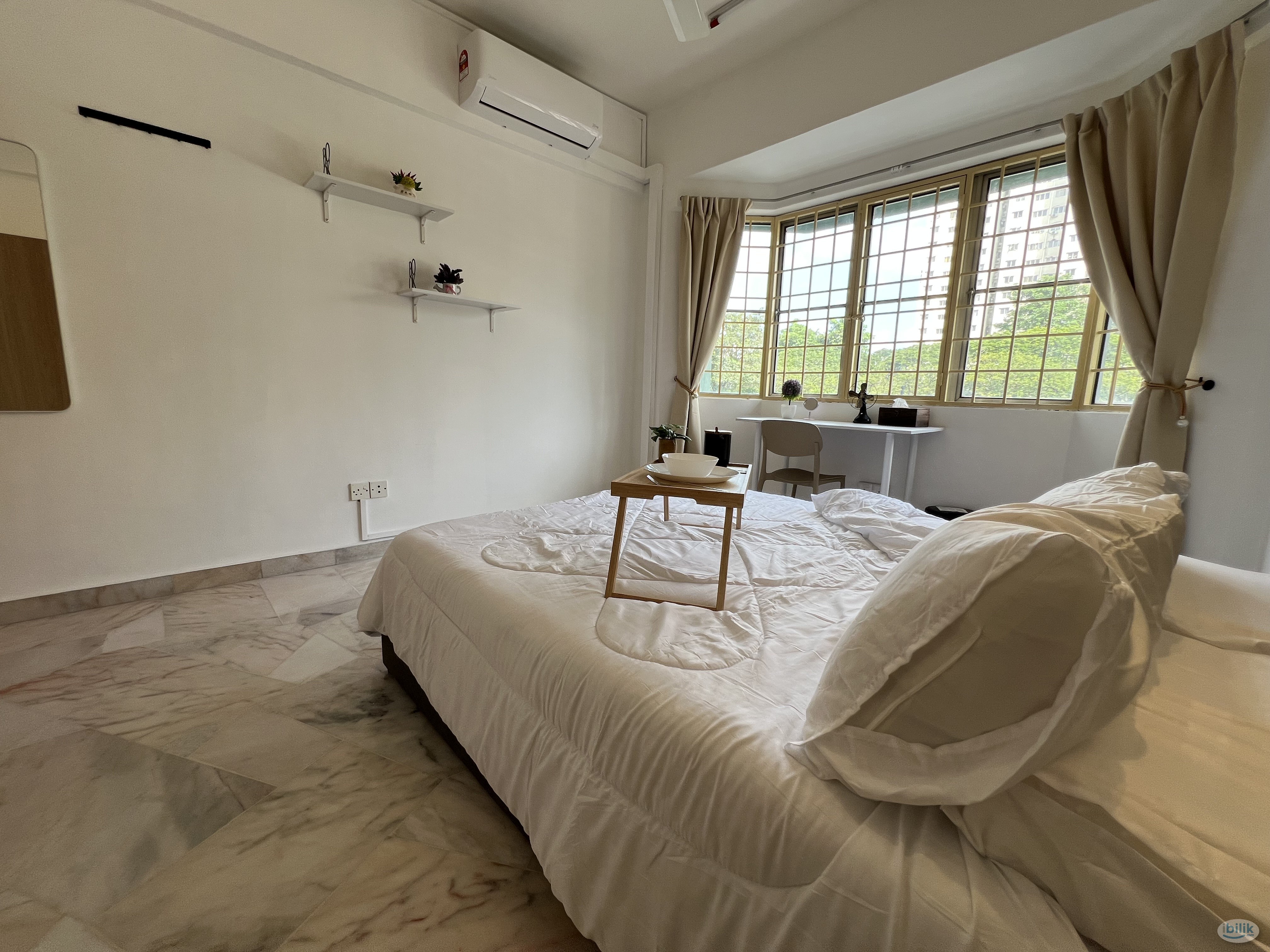 Middle Room at Danau Idaman, Taman Desa - Image 3