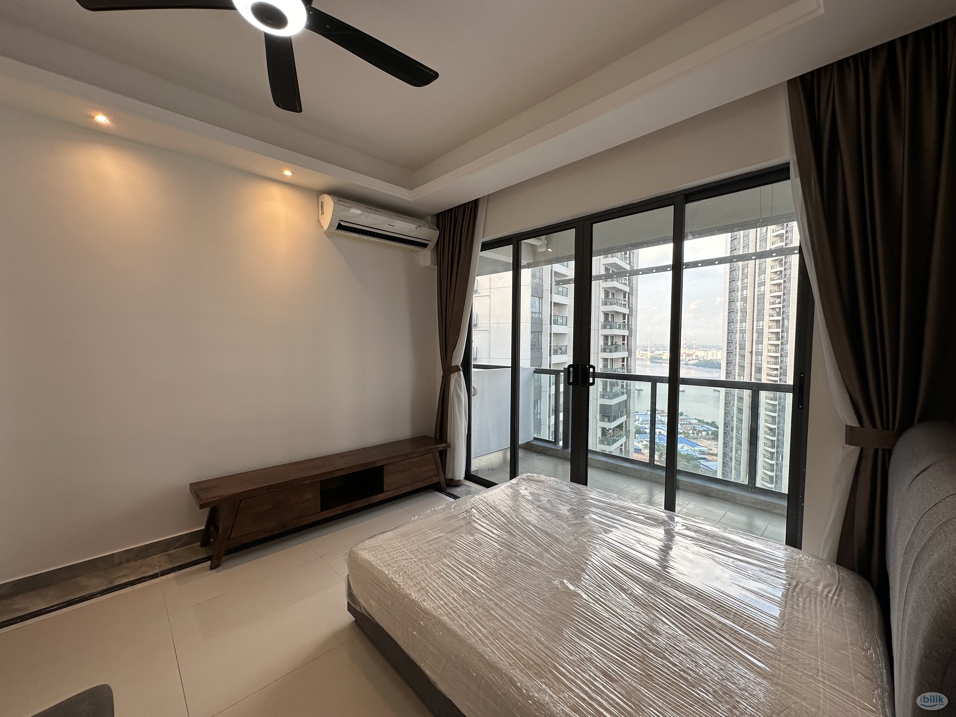 Big Balcony room (R&F Princess cove) very near to CIQ - 5 mins walk - Image 2