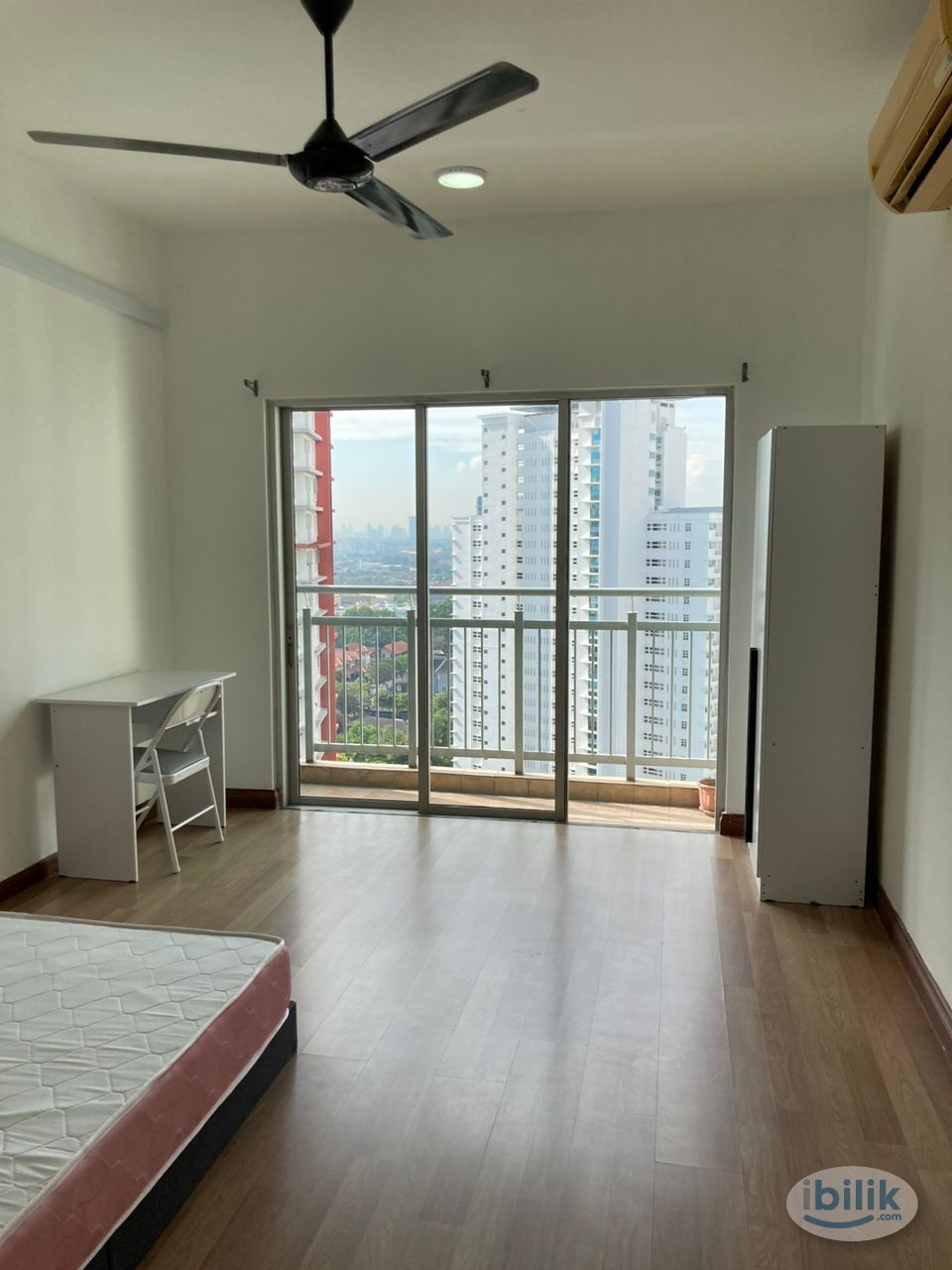 Middle Room at Kuchai Lama, Kuala Lumpur - Image 1