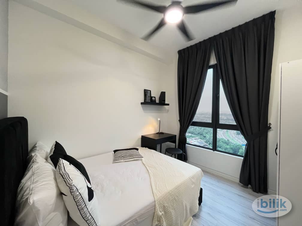 Middle Room at Meta Residences Putra Permai, Seri Kembangan - Image 1